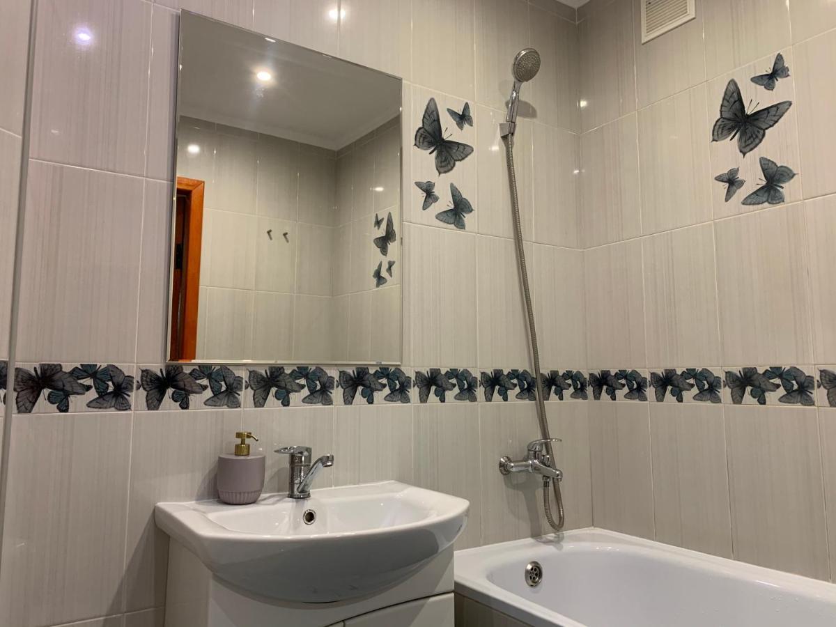 возле днепра Apartment